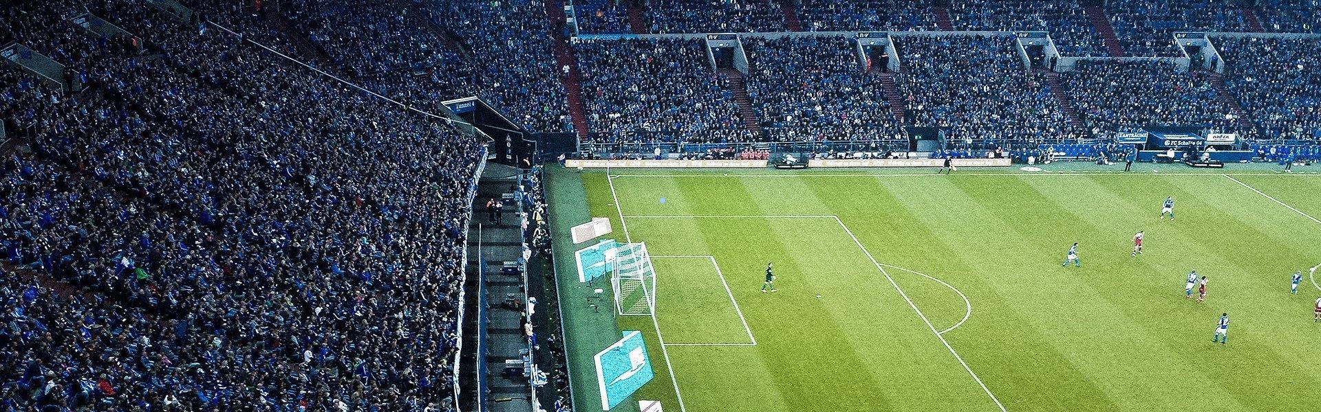 华体会|卡尼萨雷斯警示，亚马尔成年之岁迎艰巨挑战，生涯与生活或现深刻转折