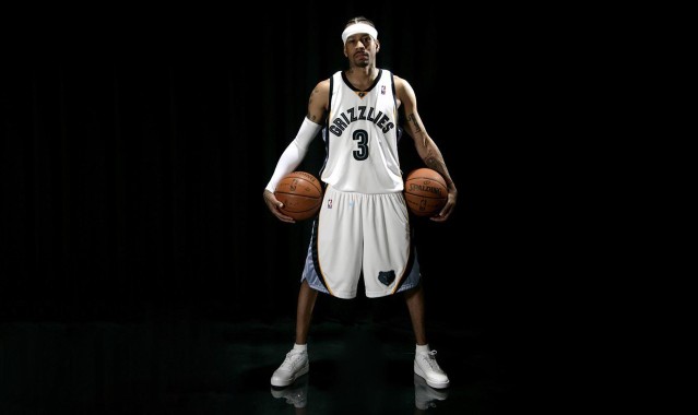 【华体会官网】科尔严斥狄龙季后赛恶劣犯规 致佩顿重伤称其最肮脏动作之一