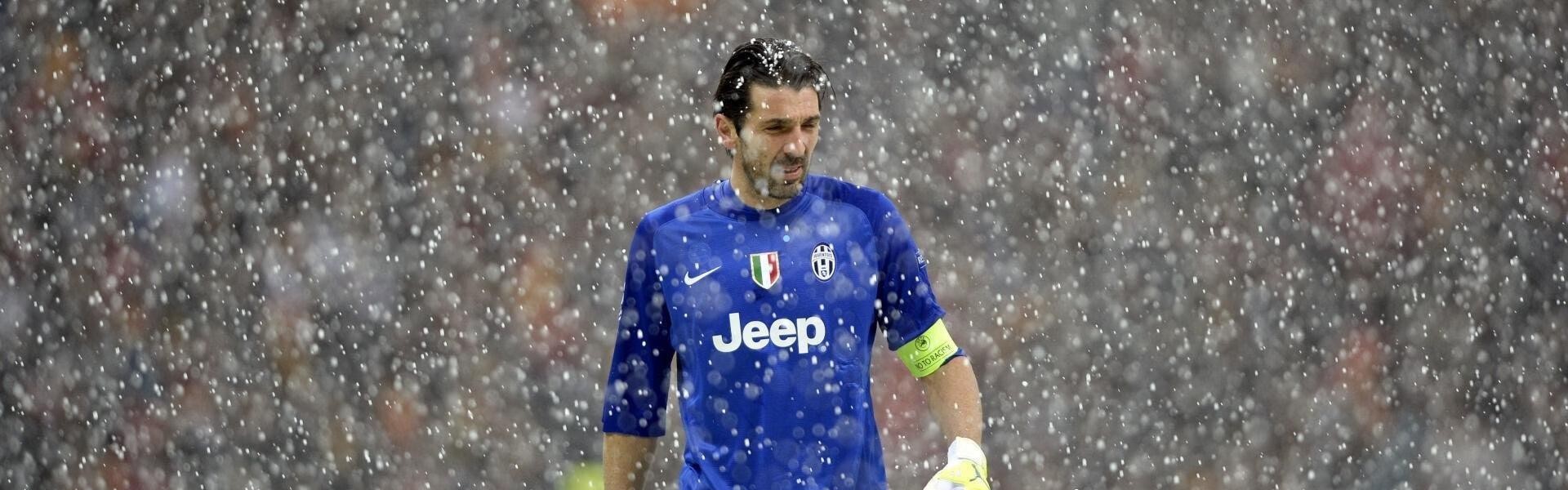 华体会体育官方_比詹-罗宾逊狂飙179码摧毁防线，当选国联第17周最佳进攻球员