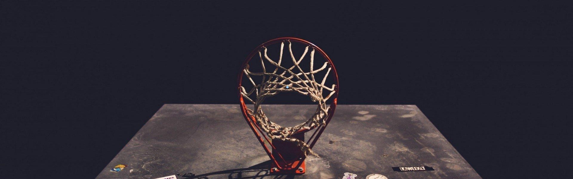 【华体会体育官方】38岁梅西引领迈阿密国际登顶美职联三冠王，全年54场造74球铸就传奇